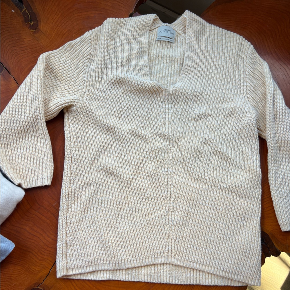 Urban outfitters M Yellow Knit Sweater